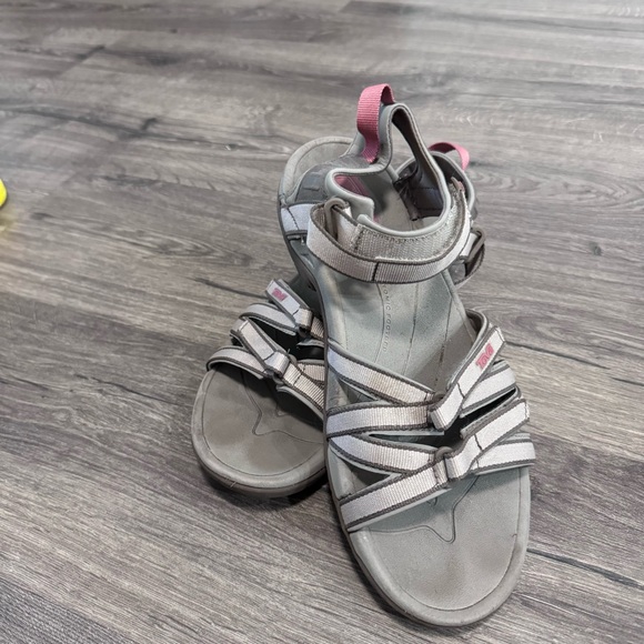 Teva sandals - Picture 3 of 3